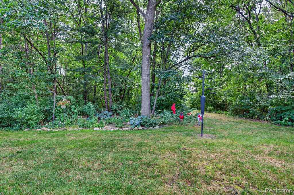 Condo For Sale - 3383 Baldwin Woods Drive <br/> Oakland County, Lake Orion, MI 48359