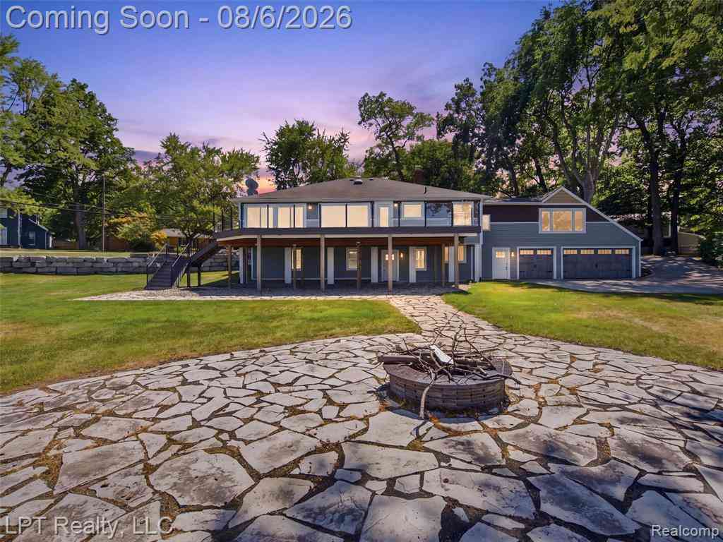 Homes For Rent - 2200 S Long Lake Road <br/> Genesee County, Fenton, MI 48430
