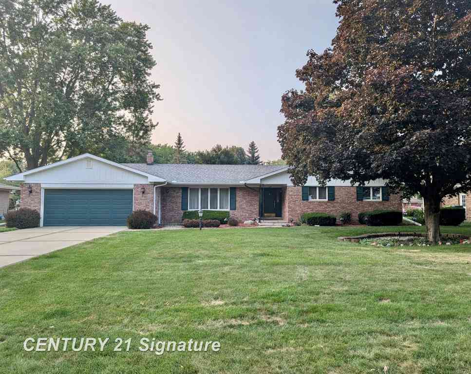Homes For Sale - 5164 Clydesdale Lane <br/> Saginaw, MI 48603