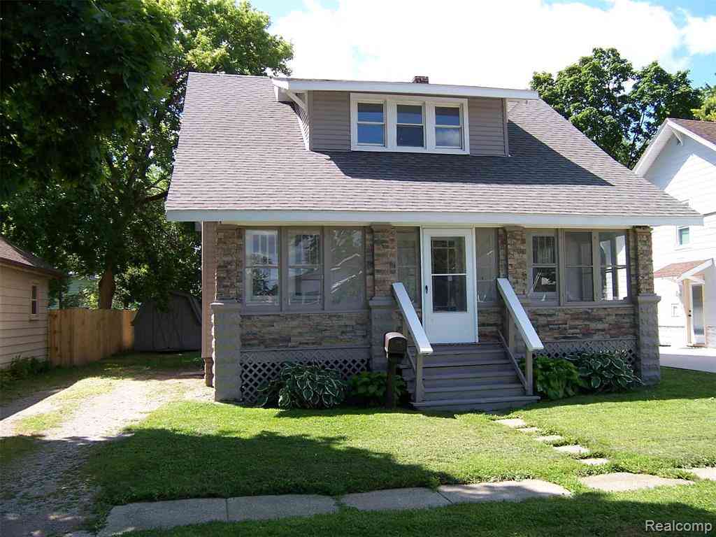 Homes For Sale - 1518 Carleton Street <br/> Saint Clair County, Port Huron, MI 48060