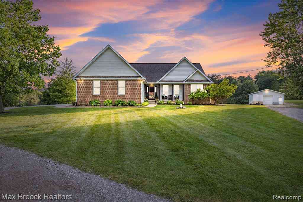 Homes For Sale - 3054 Emery Lane <br/> Lapeer County, Metamora, MI 48455