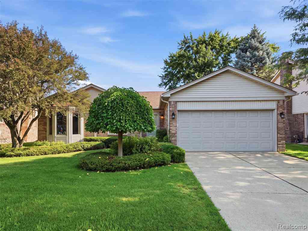 Homes For Sale - 20731 Truax Lane <br/> Clinton Township, MI 48038