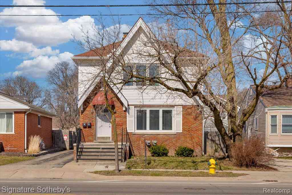 Homes For Rent - 1407 E 14 Mile Rd Unit #2  <br/> Birmingham, MI 48009