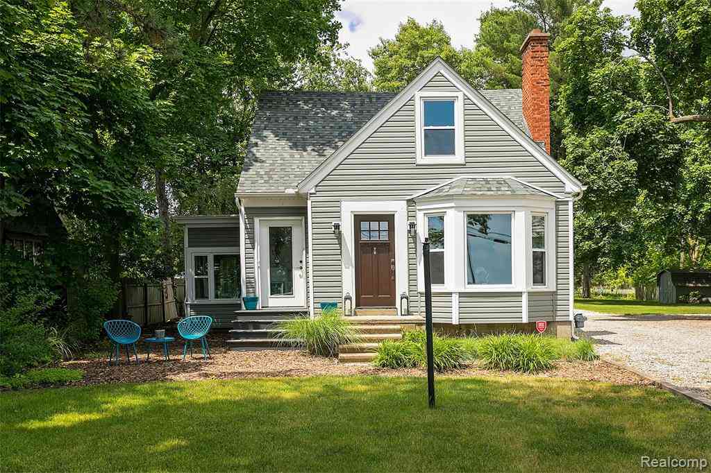 Homes For Rent - 3630 Orchard Lake Road <br/> West Bloomfield, MI 48324