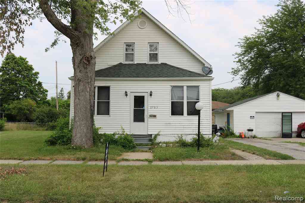 Homes For Sale - 2703 Narloch Street <br/> Saginaw, MI 48601