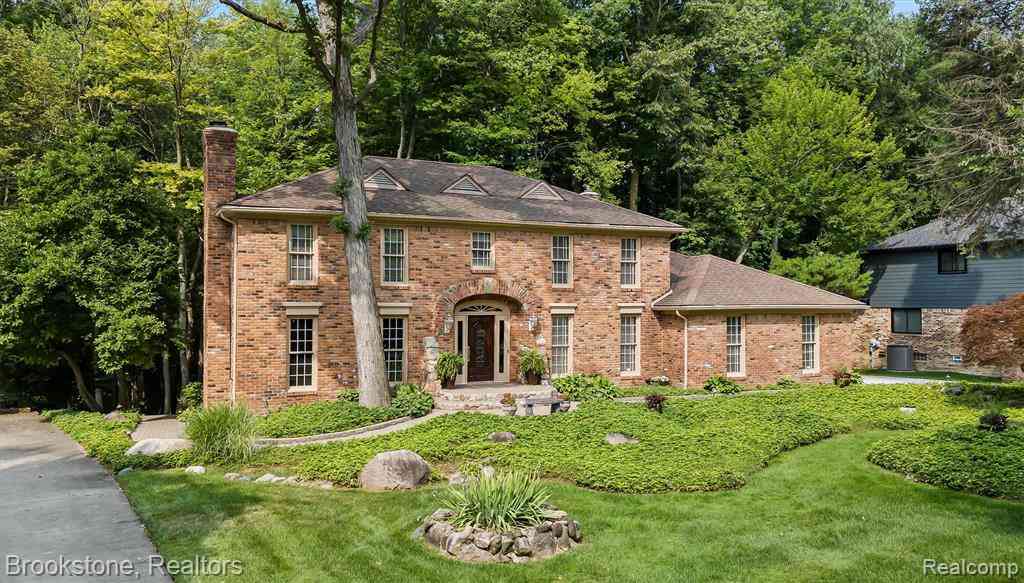 Homes For Sale - 6521 Red Oak Drive Nw NW<br/> Troy, MI 48098