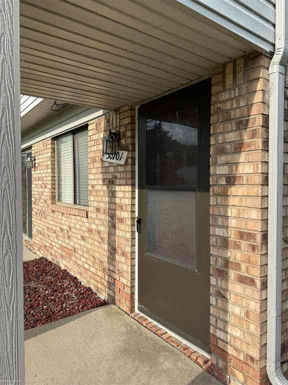 Condo For Rent - 50101 S Horst Court <br/> New Baltimore, MI 48047