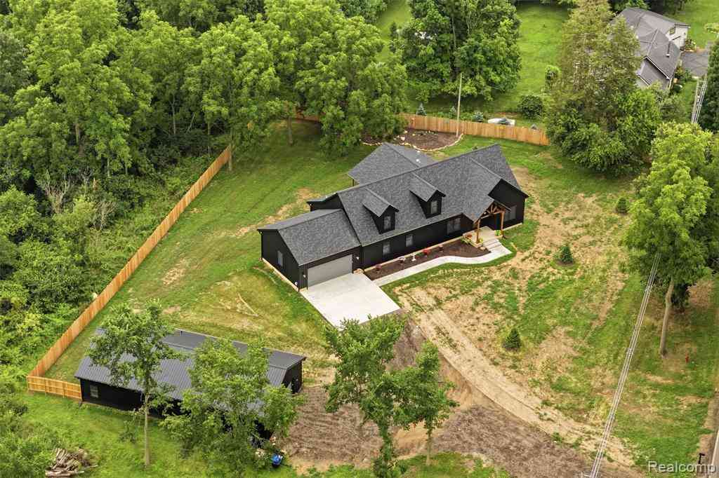 Homes For Sale - 2855 Dearing Road <br/> Spring Arbor, MI 49283