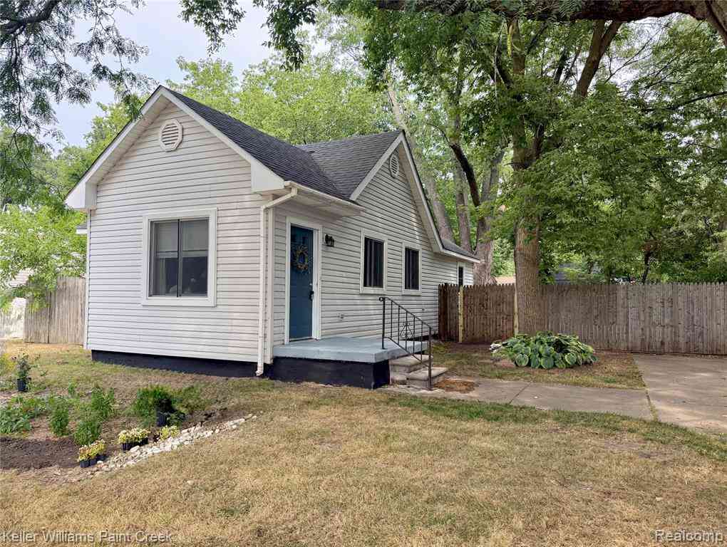 Homes For Sale - 21628 Colgate Street <br/> Oakland County, Farmington, MI 48336