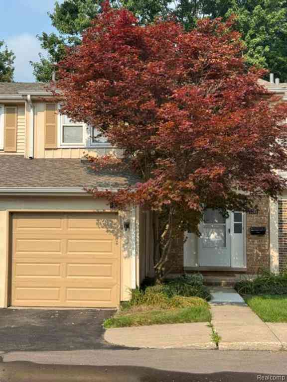 Condo For Sale - 5392 Breeze Hill Place <br/> Troy, MI 48098