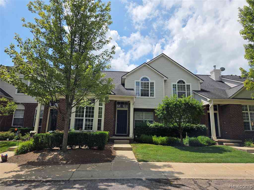 Condo For Rent - 22202 Alexa Drive <br/> Walled Lake, MI 48390