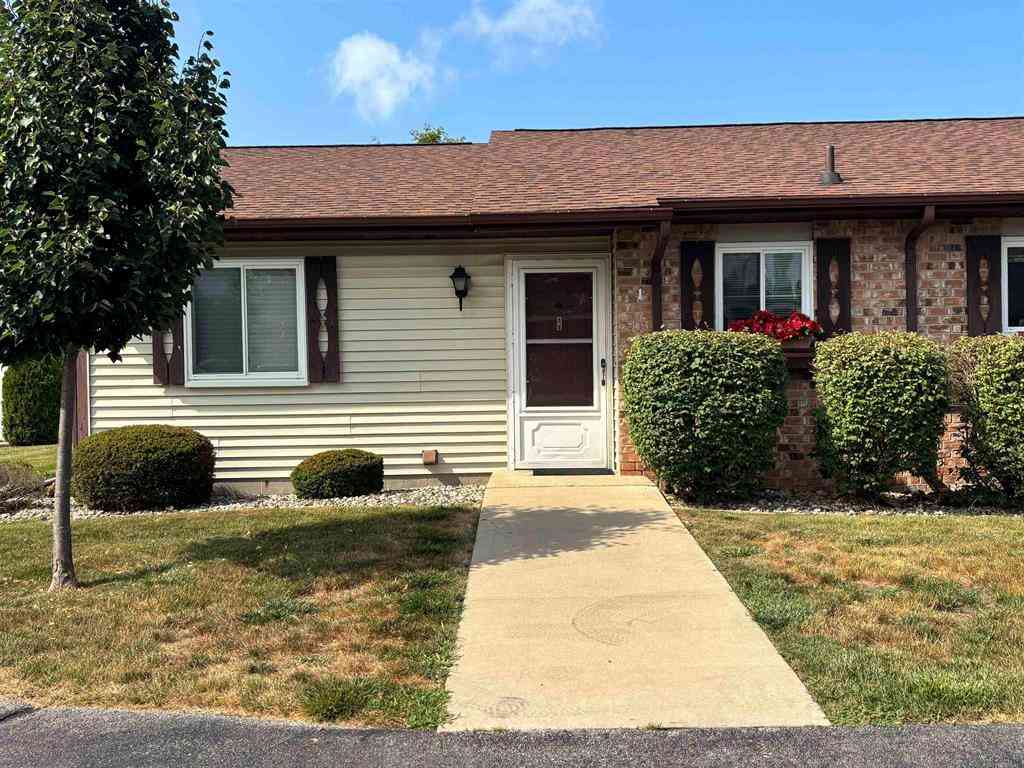 Condo For Sale - 437 W Schleier Street <br/> Frankenmuth, MI 48734