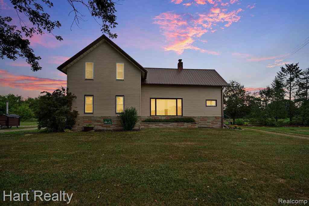 Homes For Sale - 16298 Imlay City Road <br/> Saint Clair County, Capac, MI 48014