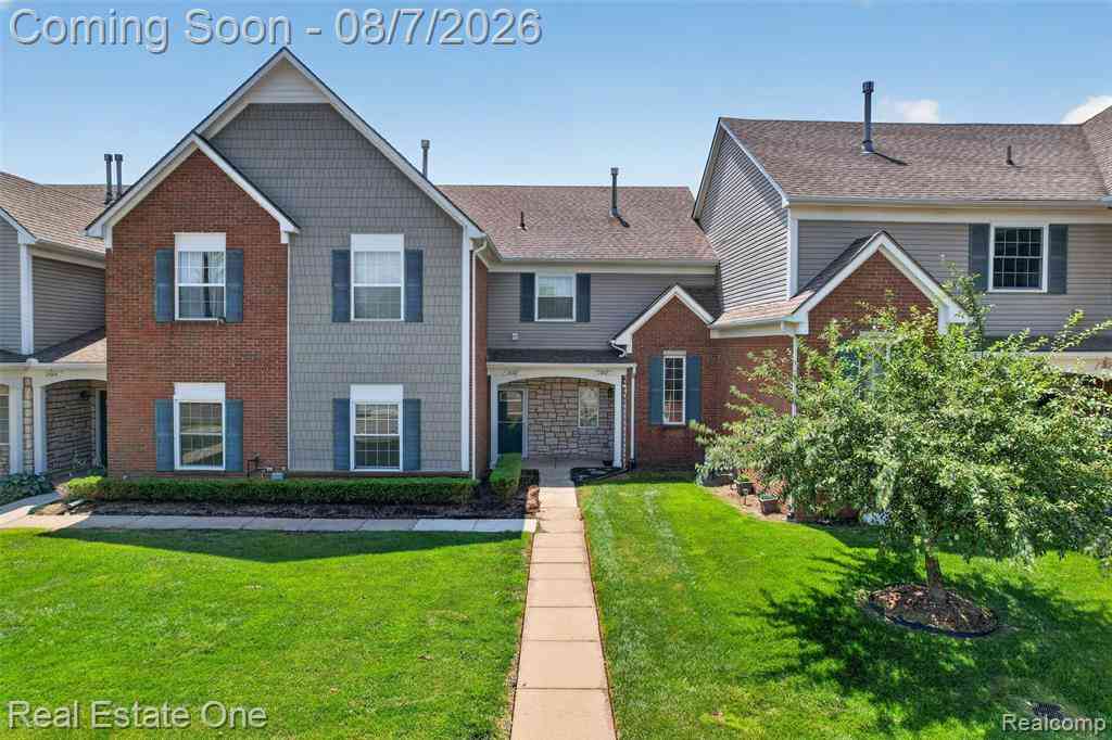 Condo For Sale - 1996 Monarch Drive <br/> Utica, MI 48316