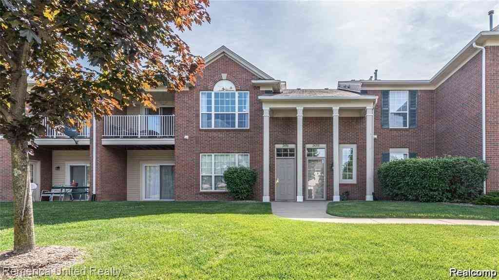Condo For Rent - 24208 Chesapeake Circle <br/> Walled Lake, MI 48390
