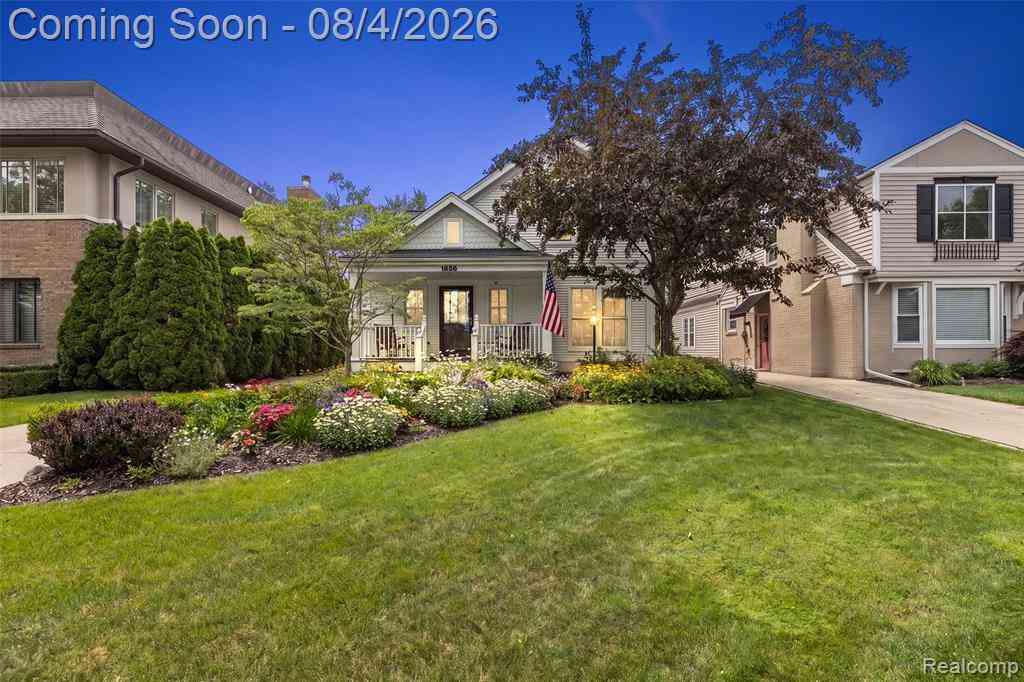 Homes For Sale - 1656 Washington Boulevard <br/> Birmingham, MI 48009