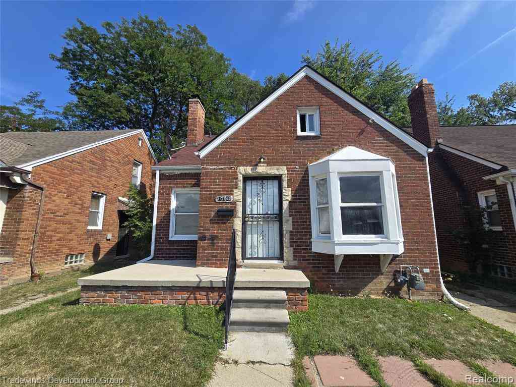 Homes For Sale - 10742 Balfour Road <br/> Detroit, MI 48224