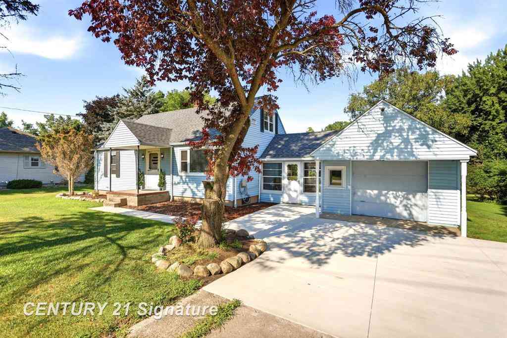 Homes For Sale - 1449 Midland Road <br/> Saginaw, MI 48638