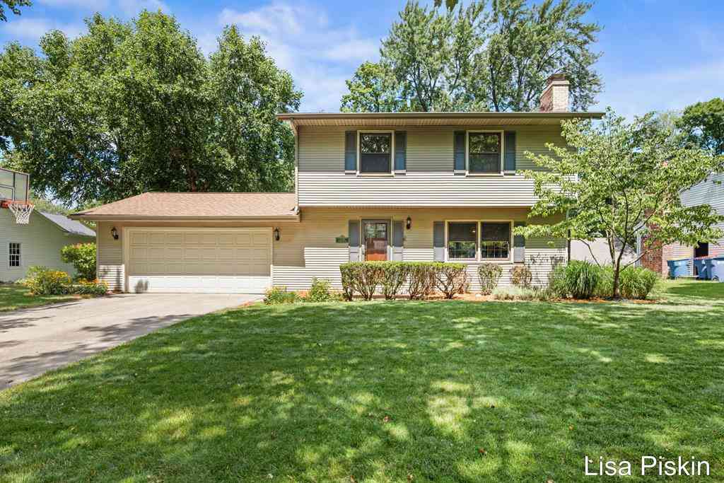Homes For Sale - 2509 Argus Drive Se SE<br/> Grand Rapids, MI 49546