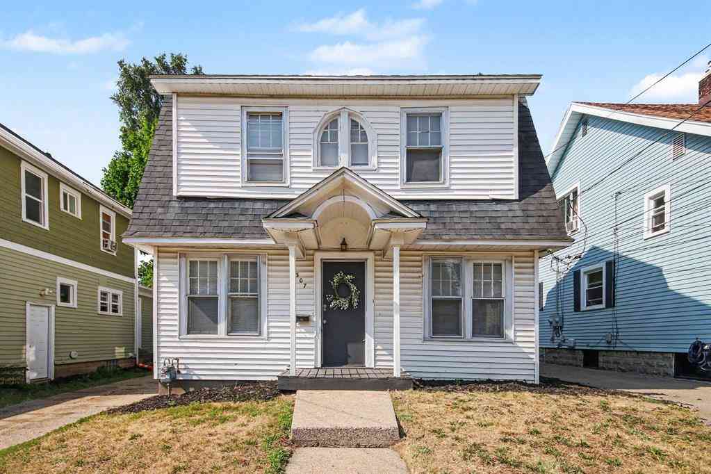 Homes For Sale - 307 Griggs Street Se SE<br/> Grand Rapids, MI 49507