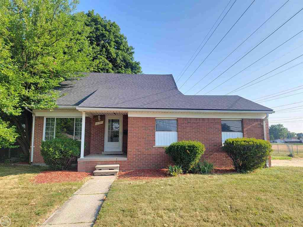 Homes For Sale - 12531 Common Road <br/> Warren, MI 48093