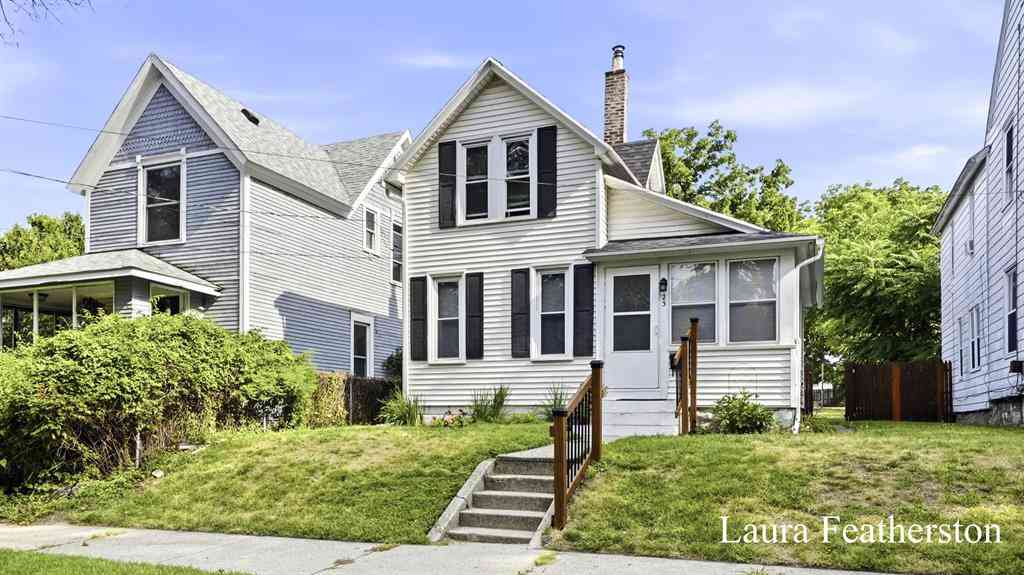 Homes For Sale - 23 Colfax Street Ne NE<br/> Grand Rapids, MI 49505