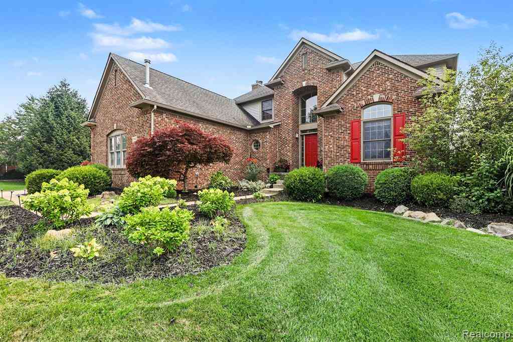 Homes For Sale - 3544 S Creek Drive <br/> Rochester, MI 48306