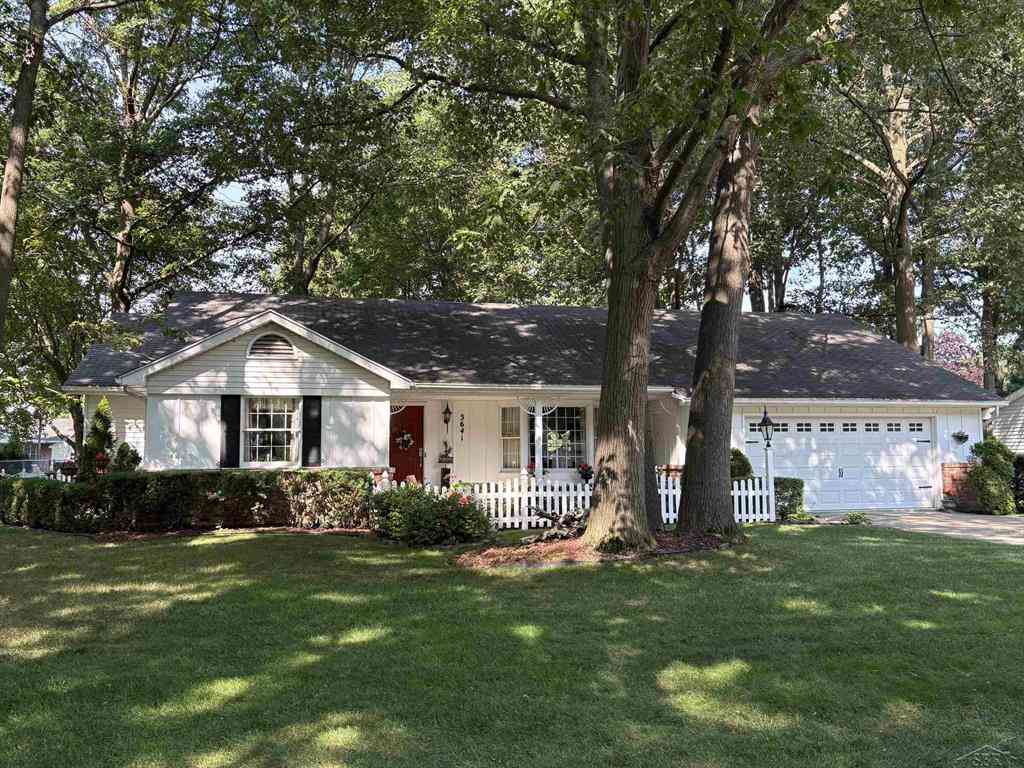 Homes For Sale - 3641 Winfield Drive <br/> Saginaw, MI 48603