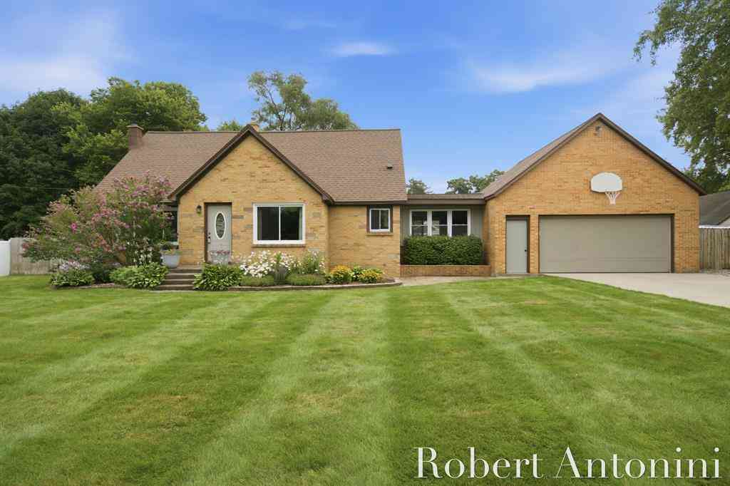 Homes For Sale - 3148 Amon Avenue Ne NE<br/> Grand Rapids, MI 49525