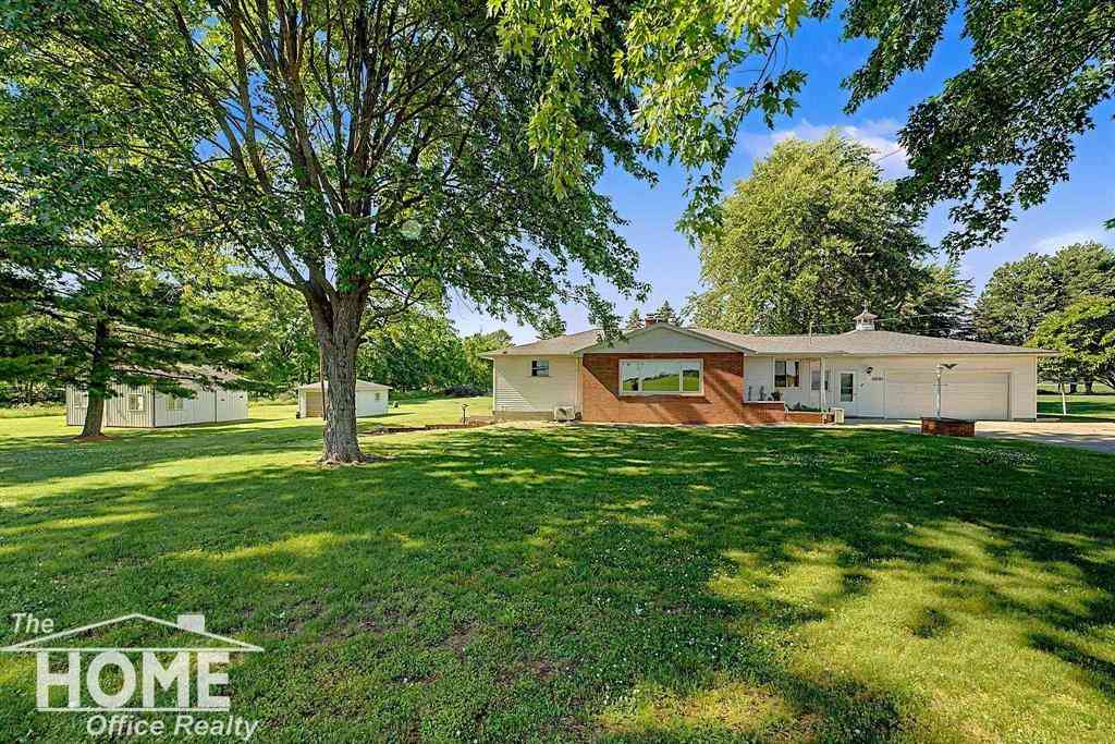 Homes For Sale - 9800 Ferden Road <br/> Chesaning, MI 48616