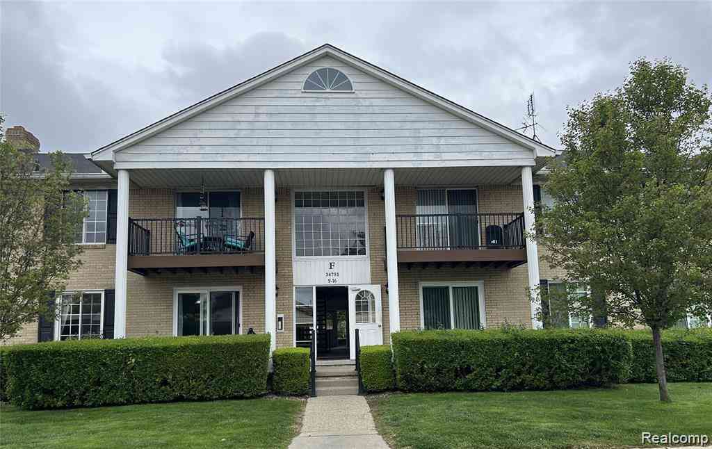 Condo For Sale - 34751 Kimberly Drive  #1<br/> Macomb County, Sterling Heights, MI 48312
