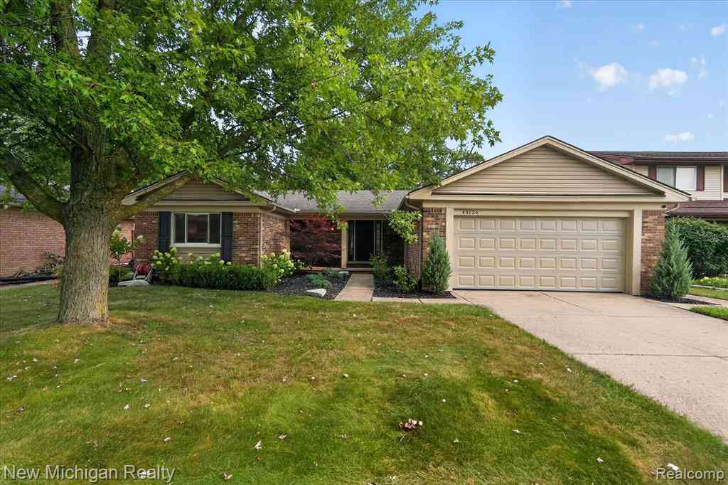 Homes For Sale - 44126 Leeann Lane <br/> Wayne County, Canton, MI 48187