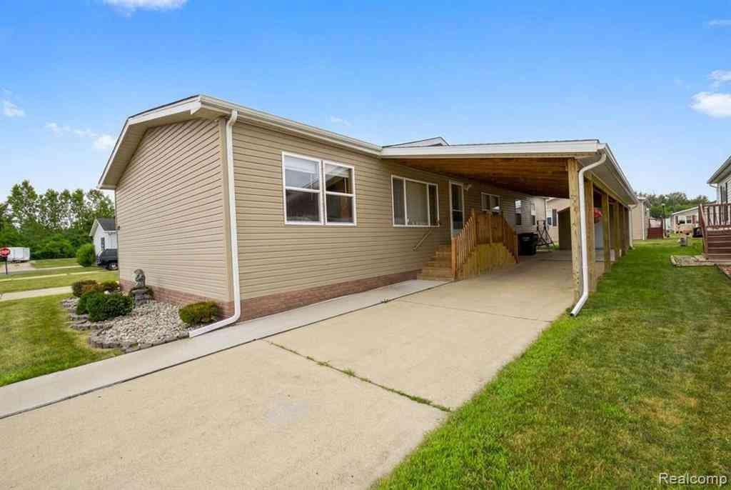 Homes For Sale - 13451 Mapleview Street <br/> Carleton, MI 48117