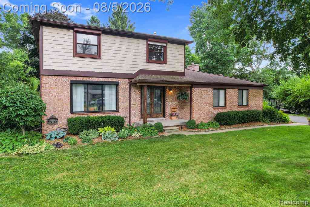 Homes For Sale - 3652 Mount Vernon Court <br/> Highland, MI 48356