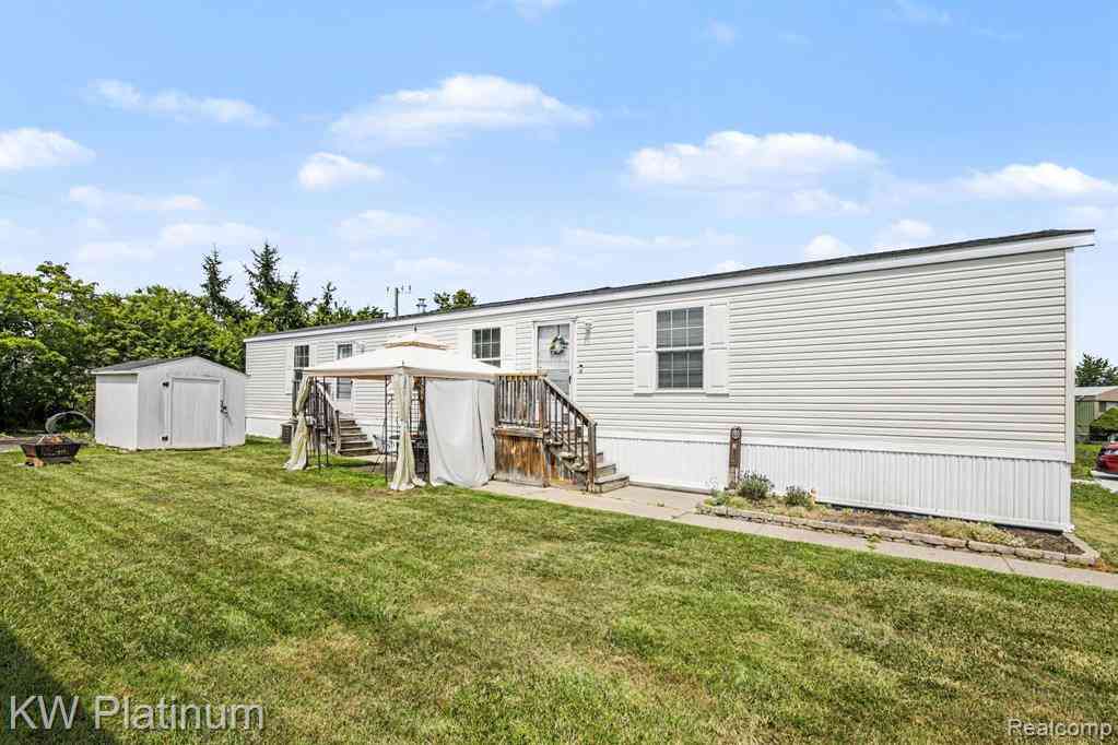 Homes For Sale - 57911 Lancaster Road <br/> Washington, MI 48094