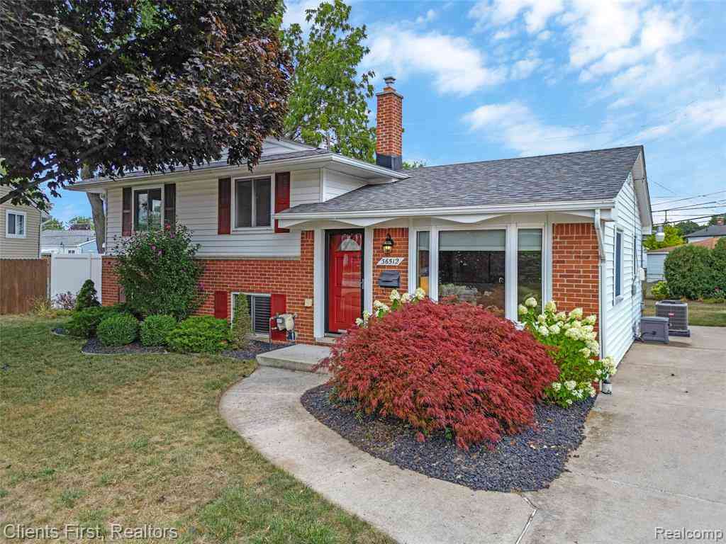 Homes For Sale - 36512 Fairchild Street <br/> Westland, MI 48186