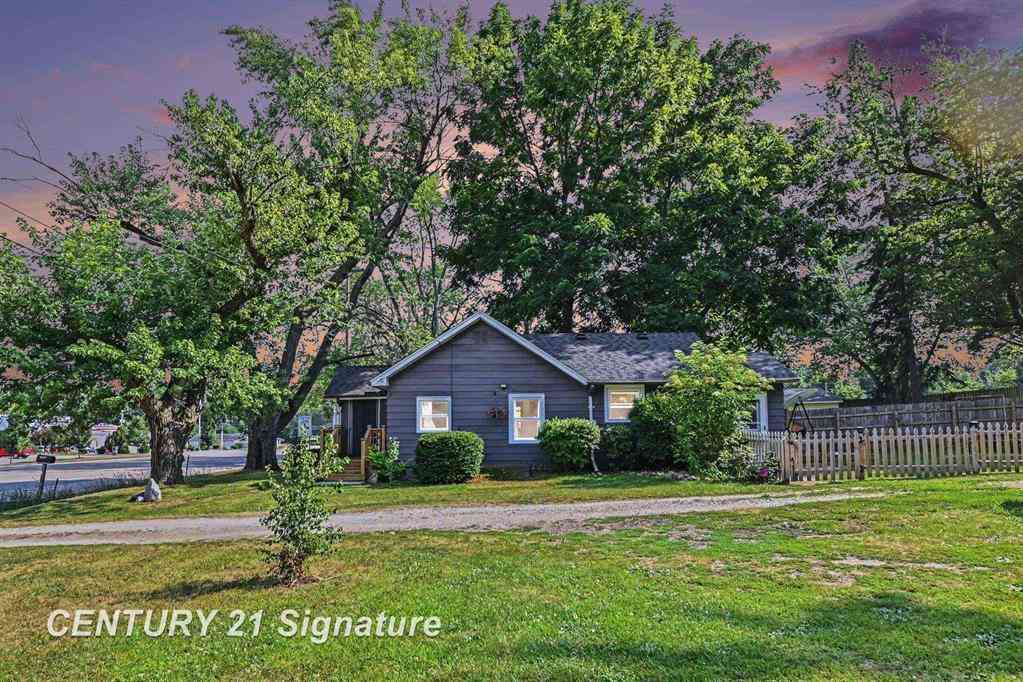 Homes For Sale - 11358 S Us 27 Highway <br/> Dewitt, MI 48820