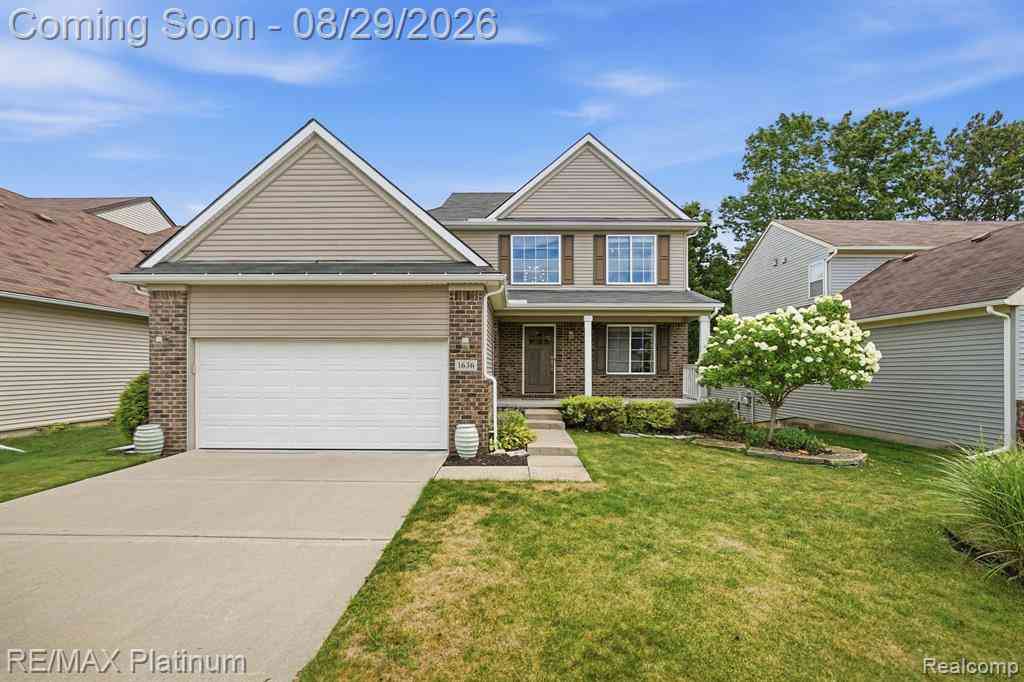 Homes For Sale - 1636 Arbor View Lane <br/> Howell, MI 48843