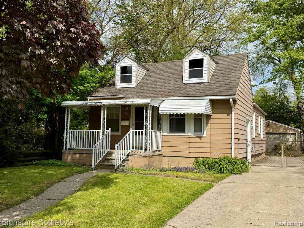Homes For Rent - 911 S Wilson Avenue <br/> Royal Oak, MI 48067