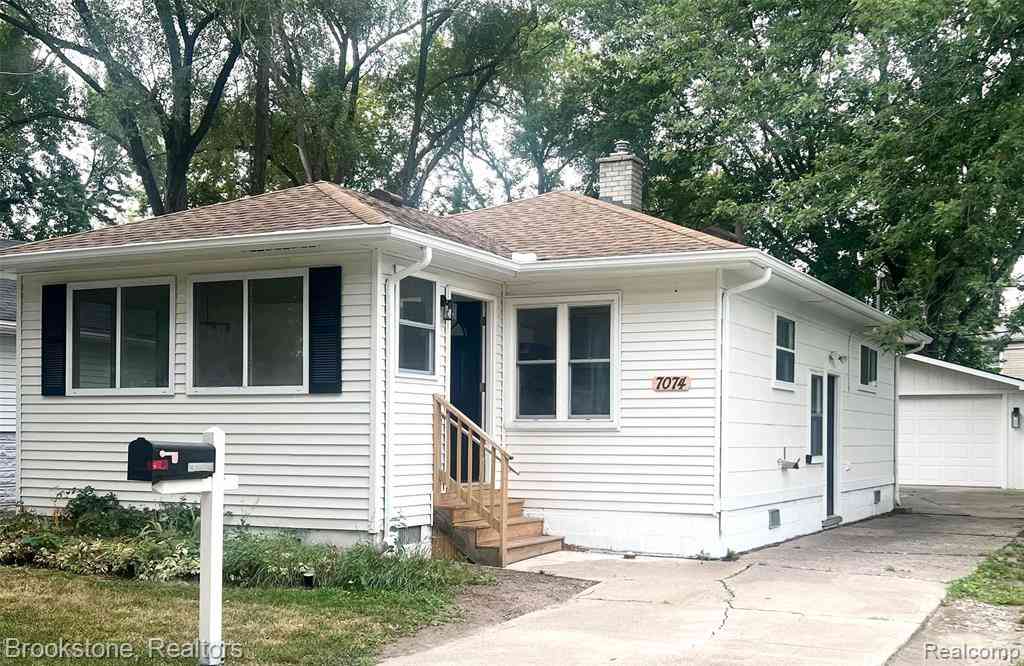 Homes For Sale - 7074 Orchard Avenue <br/> Warren, MI 48091