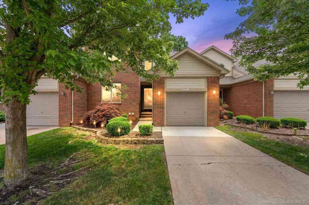 Condo For Sale - 46856 Jewel Drive <br/> Macomb, MI 48044
