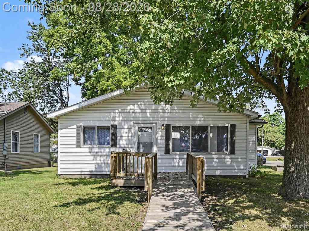 Homes For Sale - 1107 Corydon Drive <br/> Mount Morris, MI 48458