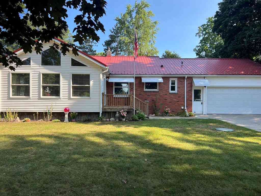 Homes For Sale - 4782 W Lincoln Road <br/> Alma, MI 48801
