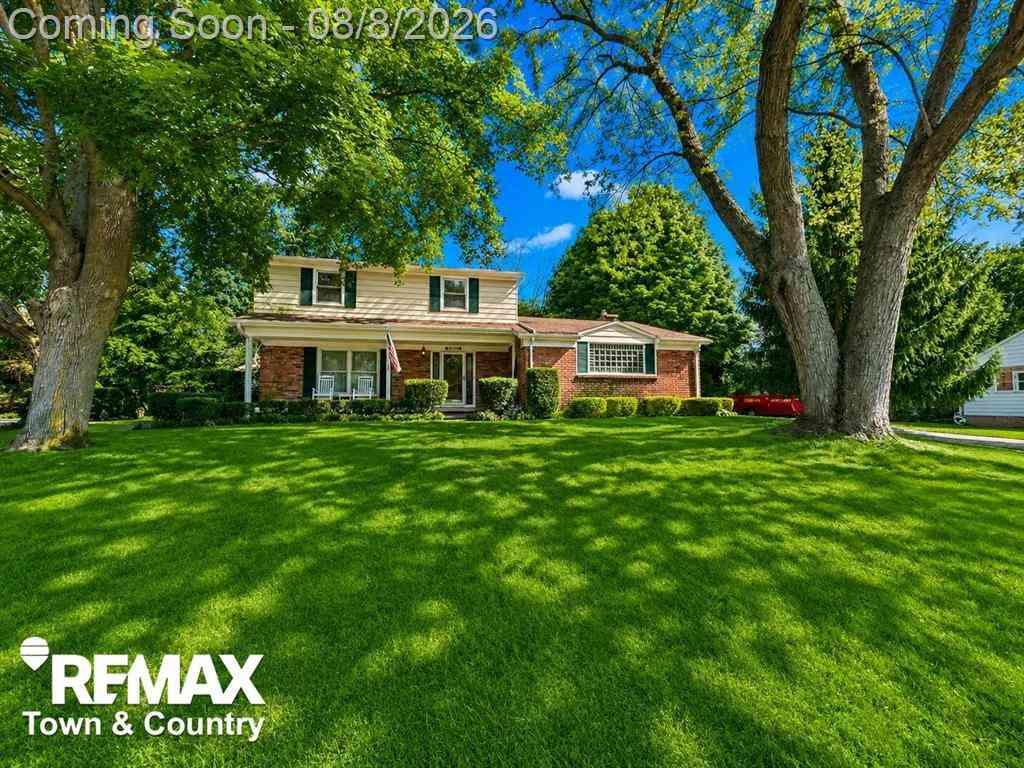 Homes For Sale - 2516 Redwood Drive <br/> Flushing, MI 48433