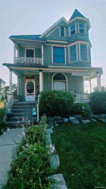 Homes For Sale - 1516 6th Street <br/> Saint Clair County, Port Huron, MI 48060