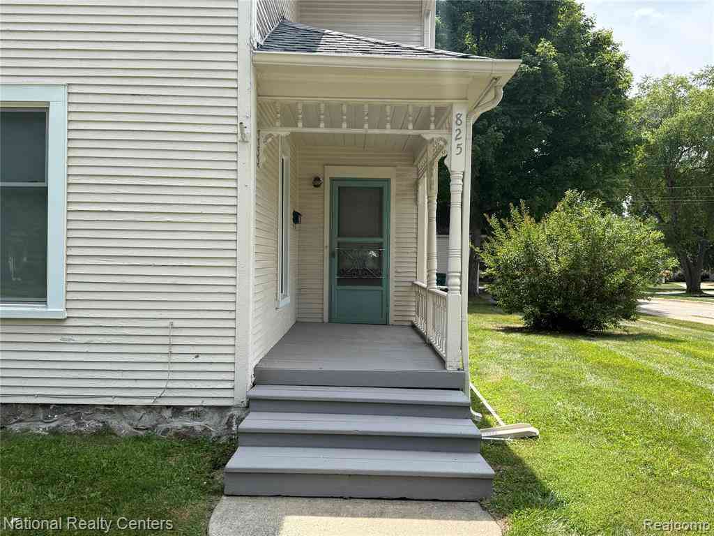 Homes For Rent - 825 W Main Street <br/> Brighton, MI 48116