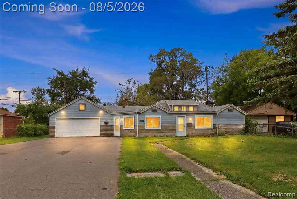 Homes For Sale - 7268 Chalmers Avenue <br/> Warren, MI 48091