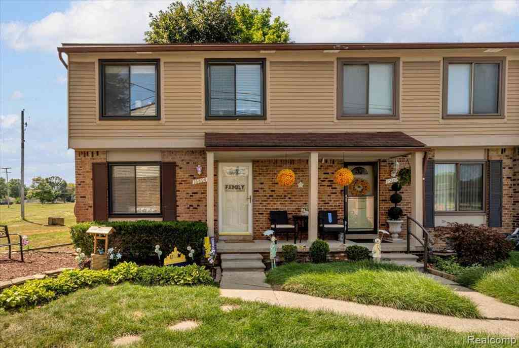 Condo For Sale - 16894 Kingsbrooke Drive <br/> Clinton Township, MI 48038