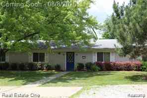 Homes For Rent - 37 Maplecrest Drive <br/> Howell, MI 48843