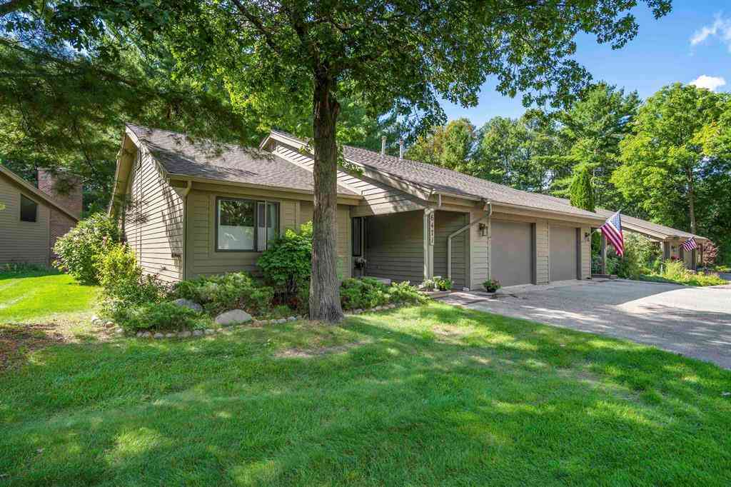 Condo For Sale - 6471 Mission Ridge <br/> Traverse City, MI 49686